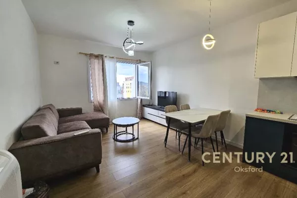 Shtepi me qera Apartament ne Tirane, 3+1, Mobilimi E mobiluar, Pagesa 700  Euro.