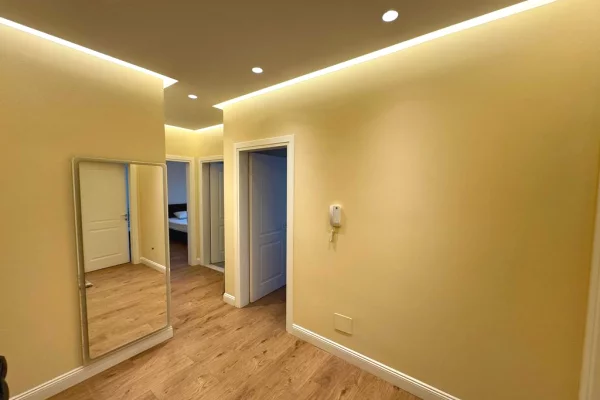 Shtepi me qera Apartament ne Tirane, 2+1, Mobilimi E mobiluar, Pagesa 550  Euro.