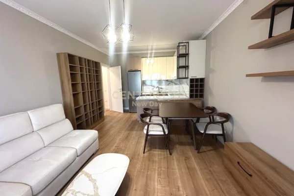 Shtepi me qera Apartament ne Tirane, 2+1, Mobilimi E mobiluar, Pagesa 880  Euro.