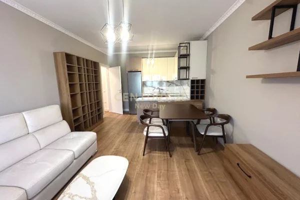 Shtepi me qera Apartament ne Tirane, 2+1, Mobilimi E mobiluar, Pagesa 880  Euro.