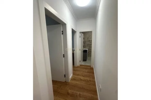Shtepi me qera Apartament ne Tirane, 2+1, Mobilimi E mobiluar, Pagesa 880  Euro.