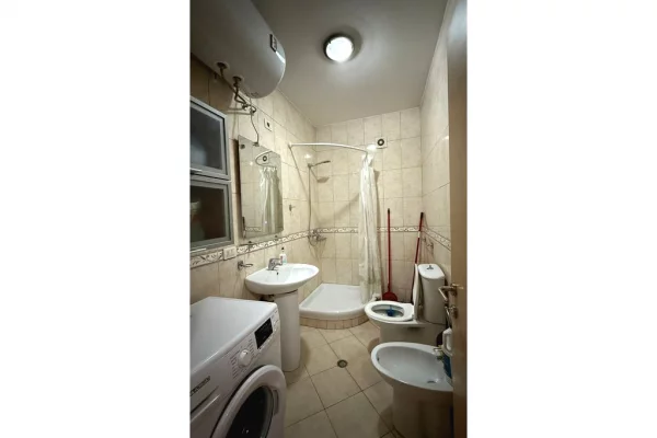 JAPIM ME QIRA APARTAMENT 1+1