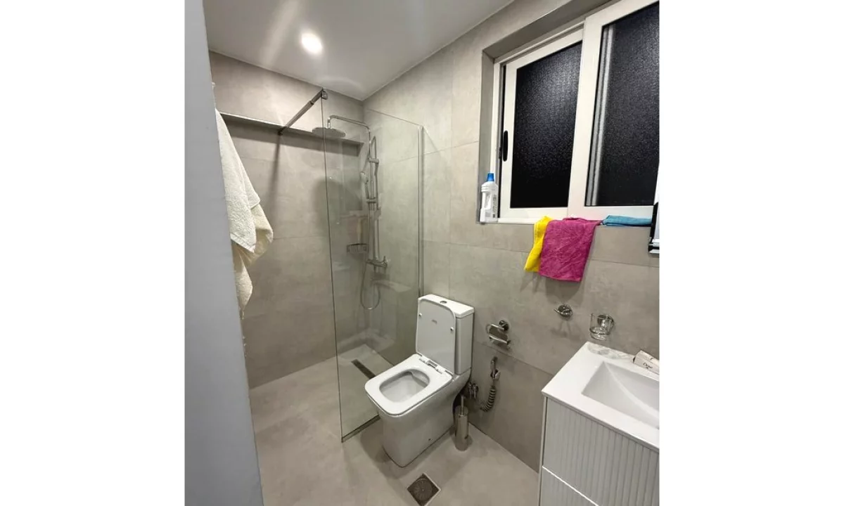 Shtepi me qera Apartament ne Tirane, 2+1, Mobilimi E mobiluar, Pagesa 700  Euro.