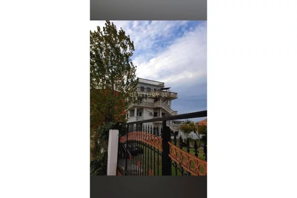 Private house for sale in Shkodra 3+1, In Part