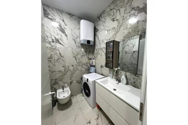 Shtepi me qera Apartament ne Tirane, 1+1, Mobilimi E mobiluar, Pagesa 650  Euro.