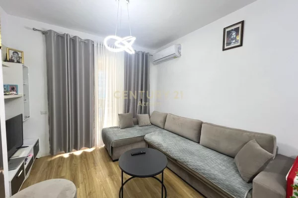 JEPET ME QIRA APARTAMENT 1+1 TEK 