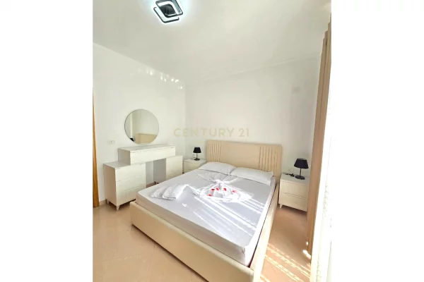 Shtepi me qera Apartament ne Tirane, 2+1, Mobilimi E mobiluar, Pagesa 700  Euro.