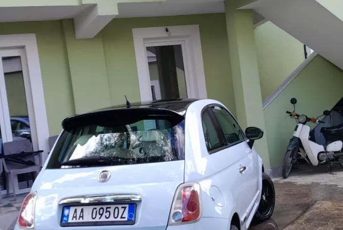Auto in Vendita a Tirana, Fiat, 2009 Benzine,Kambio Manual Pagamento 3,400  Euro.