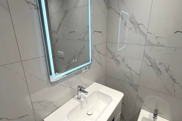 Appartamento in vendita a Tirana 1+1, Arredato