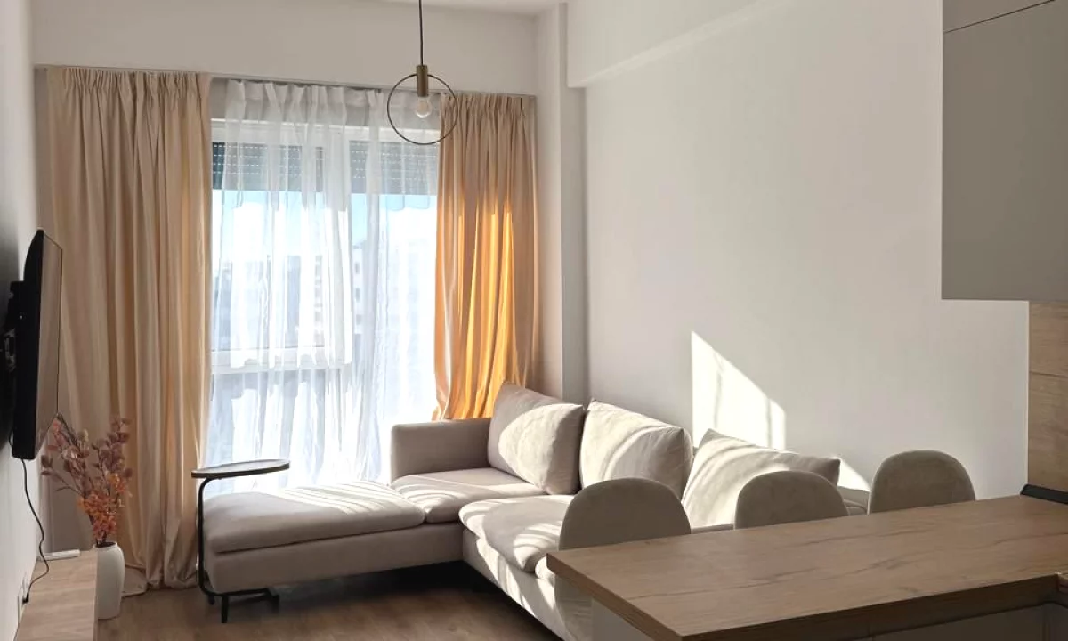 Shtepi me qera Apartament ne Tirane, 1+1, Mobilimi E mobiluar, Pagesa 45,000  Leke.