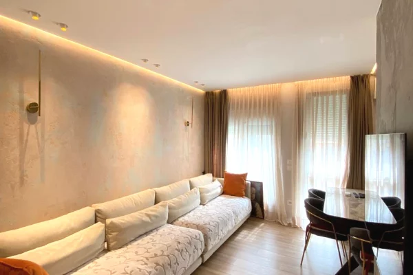 Shtepi me qera Apartament ne Tirane, 2+1, Mobilimi E mobiluar, Pagesa 950  Euro.