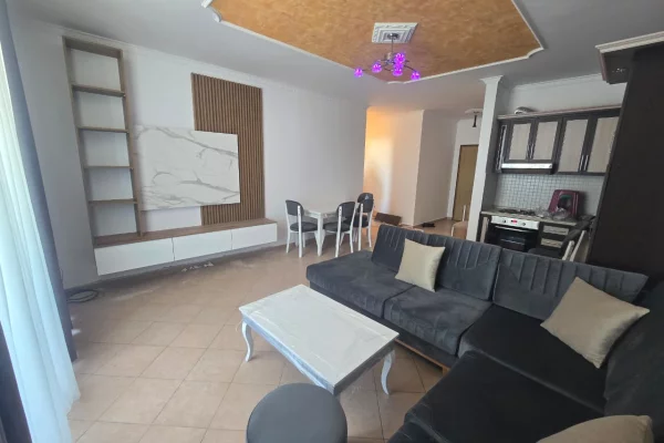 Shtepi me qera Apartament ne Tirane, 1+1, Mobilimi E mobiluar, Pagesa 500  Euro.