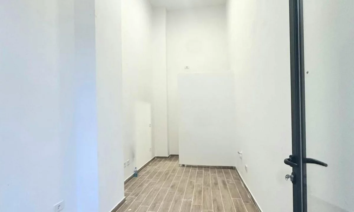 Dyqan me Qira ne Don Bosko 