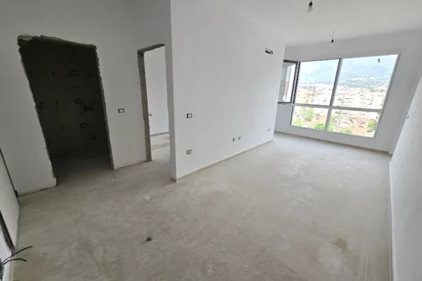 Shtepi ne shitje Apartament ne Tirane, 1+1, Mobilimi Bosh, pa mobiluar, Pagesa 146,500  Euro.
