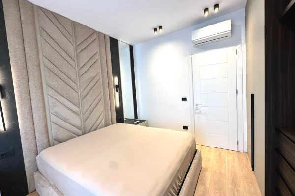 Shtepi me qera Apartament ne Tirane, 1+1, Mobilimi E mobiluar, Pagesa 80,000  Leke.