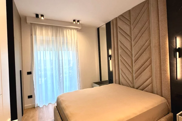 Shtepi me qera Apartament ne Tirane, 1+1, Mobilimi E mobiluar, Pagesa 80,000  Leke.