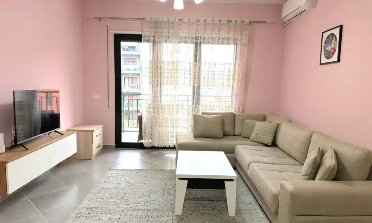 Shtepi me qera Apartament ne Tirane, 1+1, Mobilimi E mobiluar, Pagesa 550  Euro.