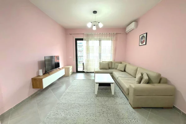 Shtepi me qera Apartament ne Tirane, 1+1, Mobilimi E mobiluar, Pagesa 550  Euro.