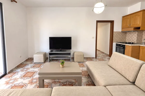 Shtepi me qera Apartament ne Tirane, 1+1, Mobilimi E mobiluar, Pagesa 52,000  Leke.