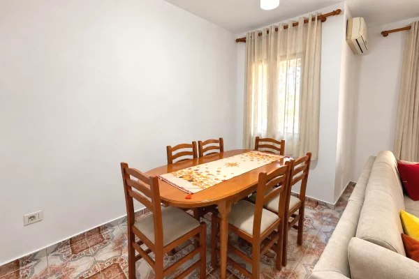 Shtepi me qera Apartament ne Tirane, 1+1, Mobilimi E mobiluar, Pagesa 52,000  Leke.