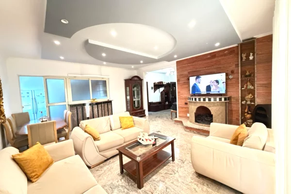 Apartament 2+1+2 Ballkone me Qira Mbrapa Sheshit Skenderbe