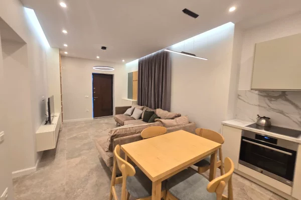 Shtepi ne shitje Apartament ne Tirane, 1+1, Mobilimi E mobiluar, Pagesa 135,000  Euro.