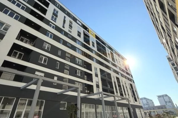 Appartamento in vendita a Tirana 2+1, Vuoto