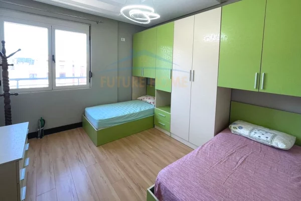 Appartamento in vendita a Tirana 2+1, Arredato