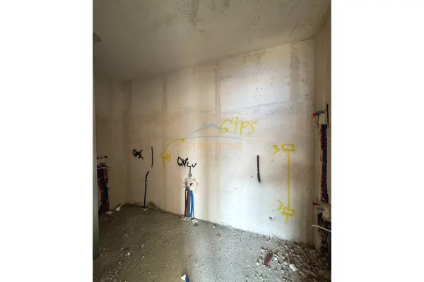 Appartamento in vendita a Tirana 1+1, Vuoto