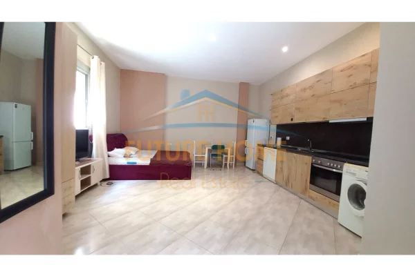 Appartamento in vendita a Tirana Garsoniere, Arredato