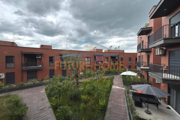 Appartamento in vendita a Tirana 2+1, Arredato