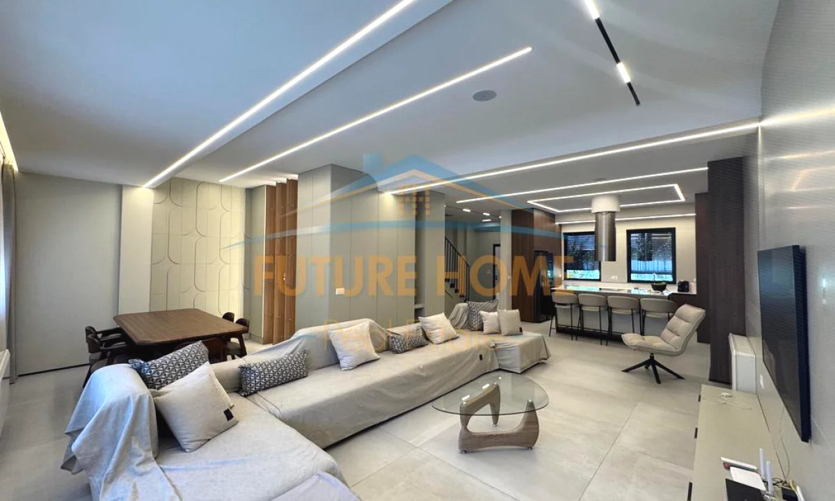 Appartamento in vendita a Tirana 3+1, Arredato