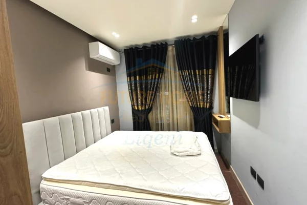 Appartamento in vendita a Tirana 1+1, Arredato