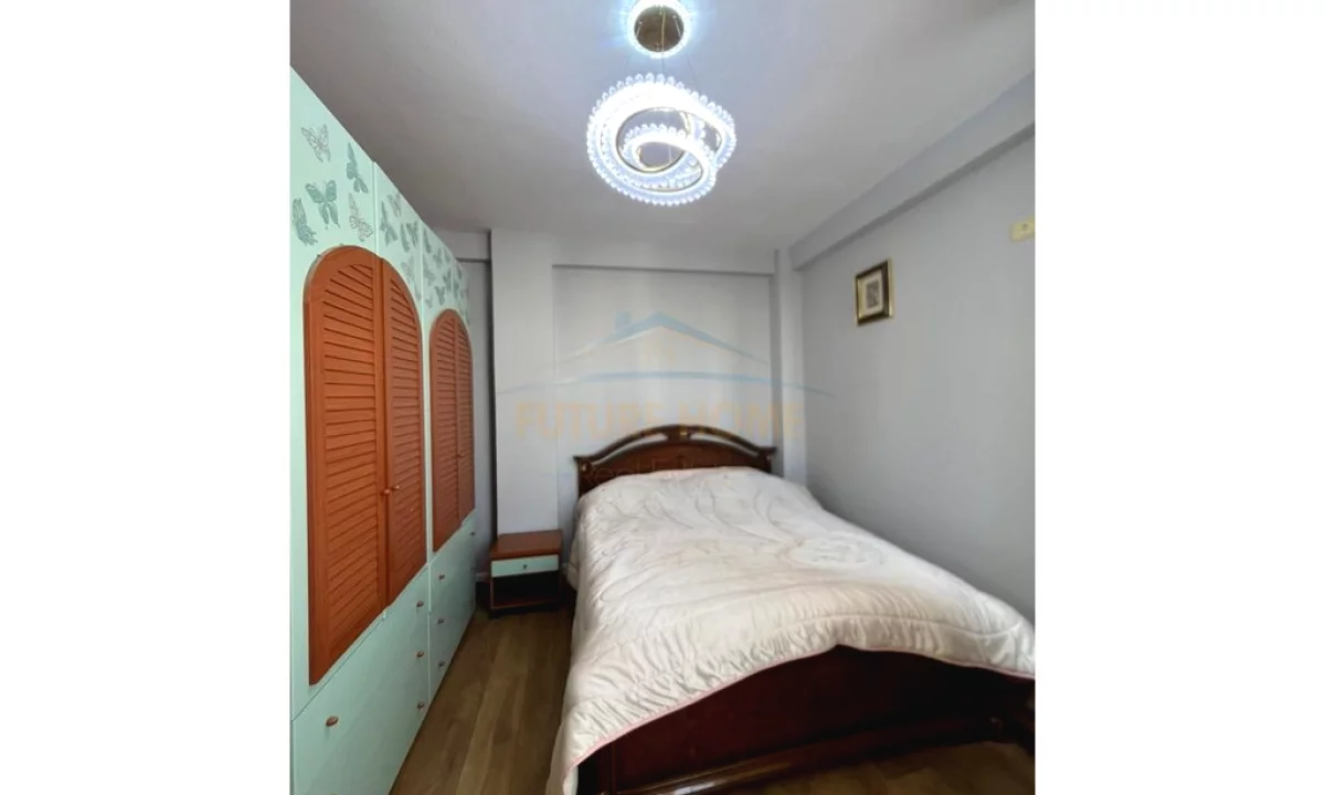 Appartamento in vendita a Tirana 1+1, Arredato