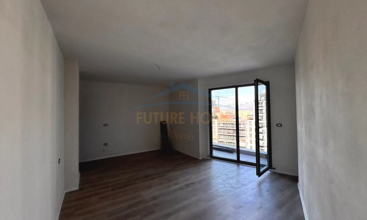 Shtepi ne shitje Apartament ne Tirane, 2+1, Mobilimi Bosh, pa mobiluar, Pagesa 165,920  Euro.