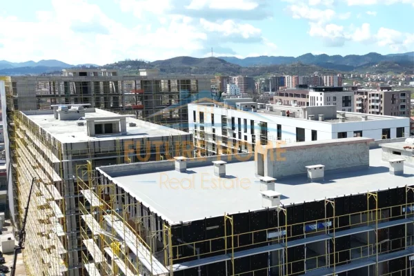 Appartamento in vendita a Tirana 2+1, Vuoto