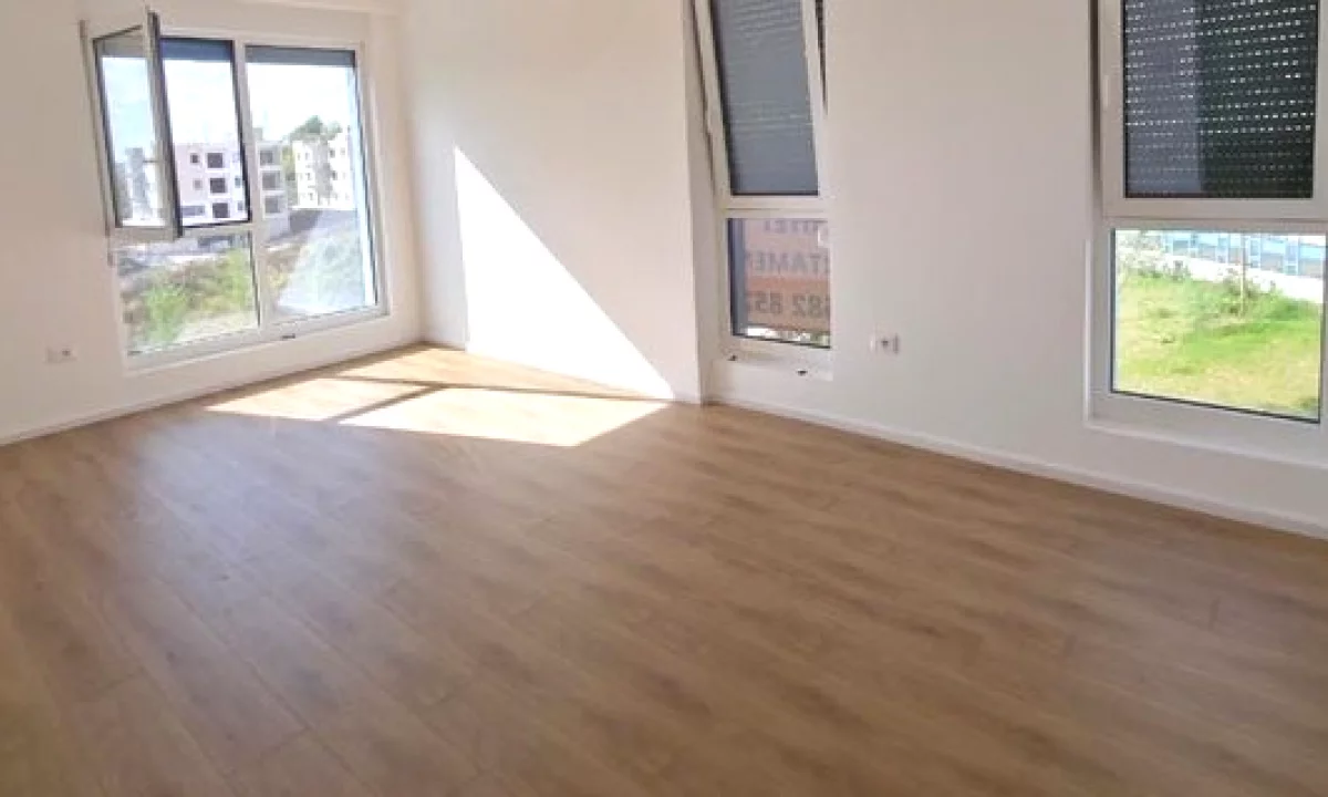 Appartamento in vendita a Tirana 1+1, Vuoto