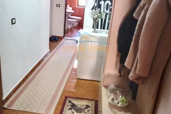 Appartamento in vendita a Tirana 2+1, Arredato