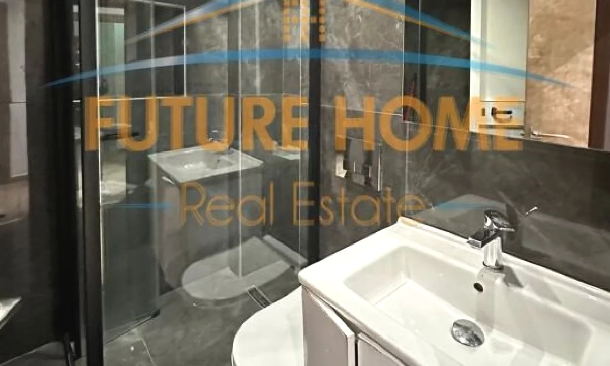 Appartamento in vendita a Tirana 3+1, Arredato