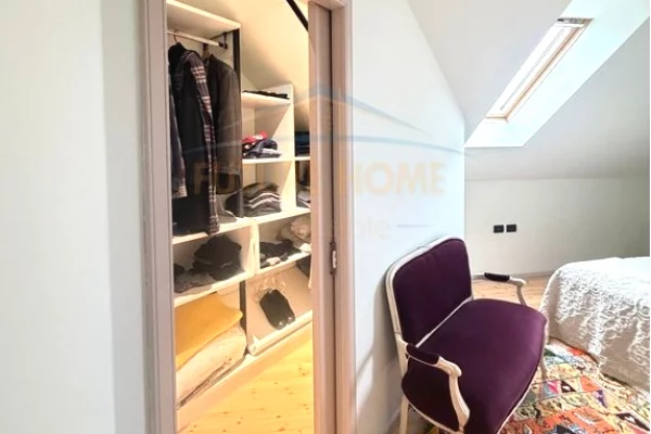 Appartamento in vendita a Tirana 2+1, Arredato