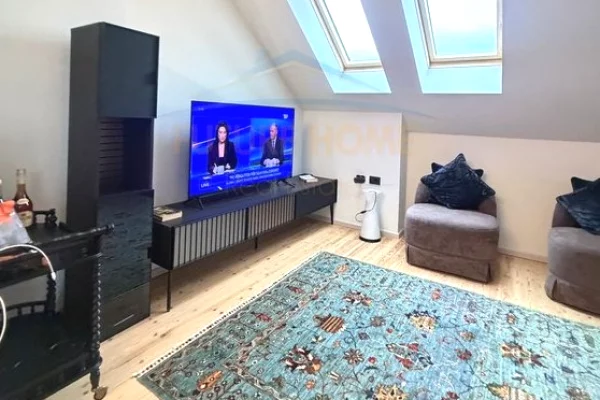 Appartamento in vendita a Tirana 2+1, Arredato