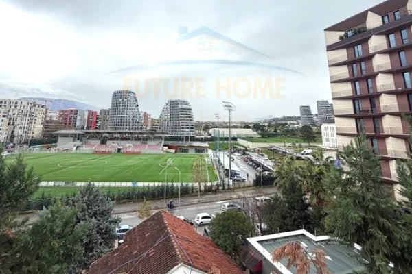 Appartamento in vendita a Tirana 2+1, Arredato