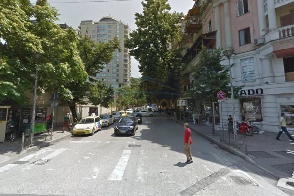 Business Property in Sale 1+1 in Tirana - 300,000 Euro