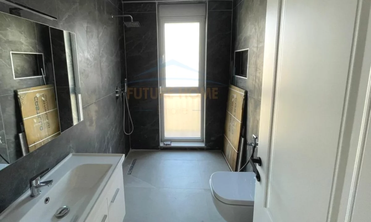 Apartment for rent in Tirana 2+1, Emty