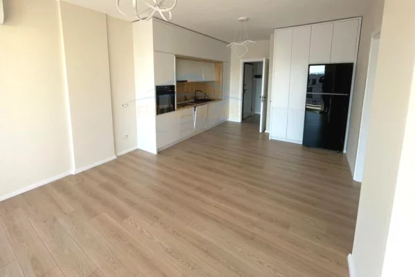 Apartment for rent in Tirana 2+1, Emty