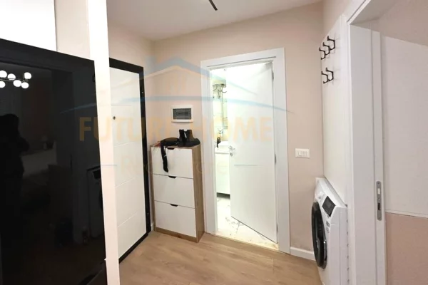 Appartamento in vendita a Tirana 1+1, Arredato