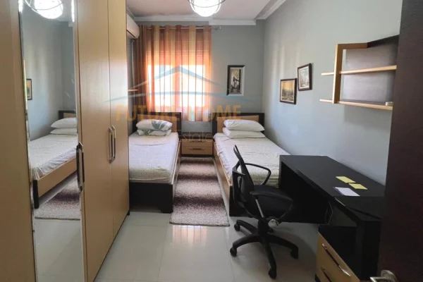 Shtepi me qera Apartament ne Tirane, 2+1, Mobilimi E mobiluar, Pagesa 750  Euro.