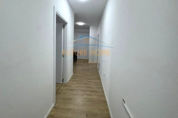 Qera, Ambient per Zyra , Bulevardi i Ri,Tirane