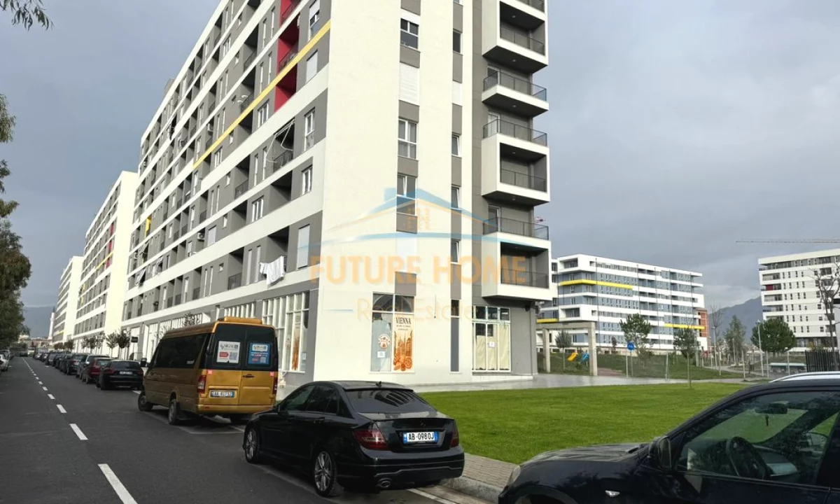 Shtepi me qera Apartament ne Tirane, 2+1, Mobilimi Bosh, pa mobiluar, Pagesa 400  Euro.