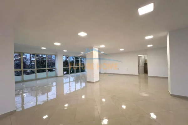 Ambient biznesi me qera 1+1 ne Tirane - 2,600 Euro